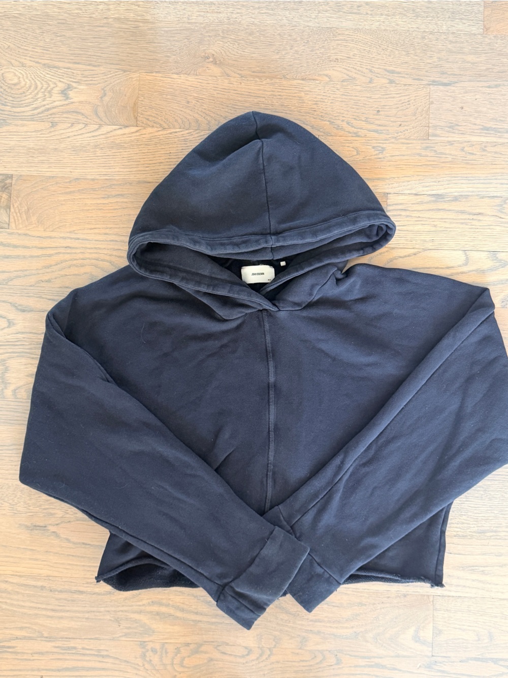Joah Brown Women’s Cropped Sweatshirt - Picture 5 of 6